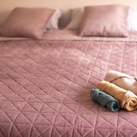 Shared Retro Vintage Luxury Apartment Bucureşti Ngoại thất bức ảnh