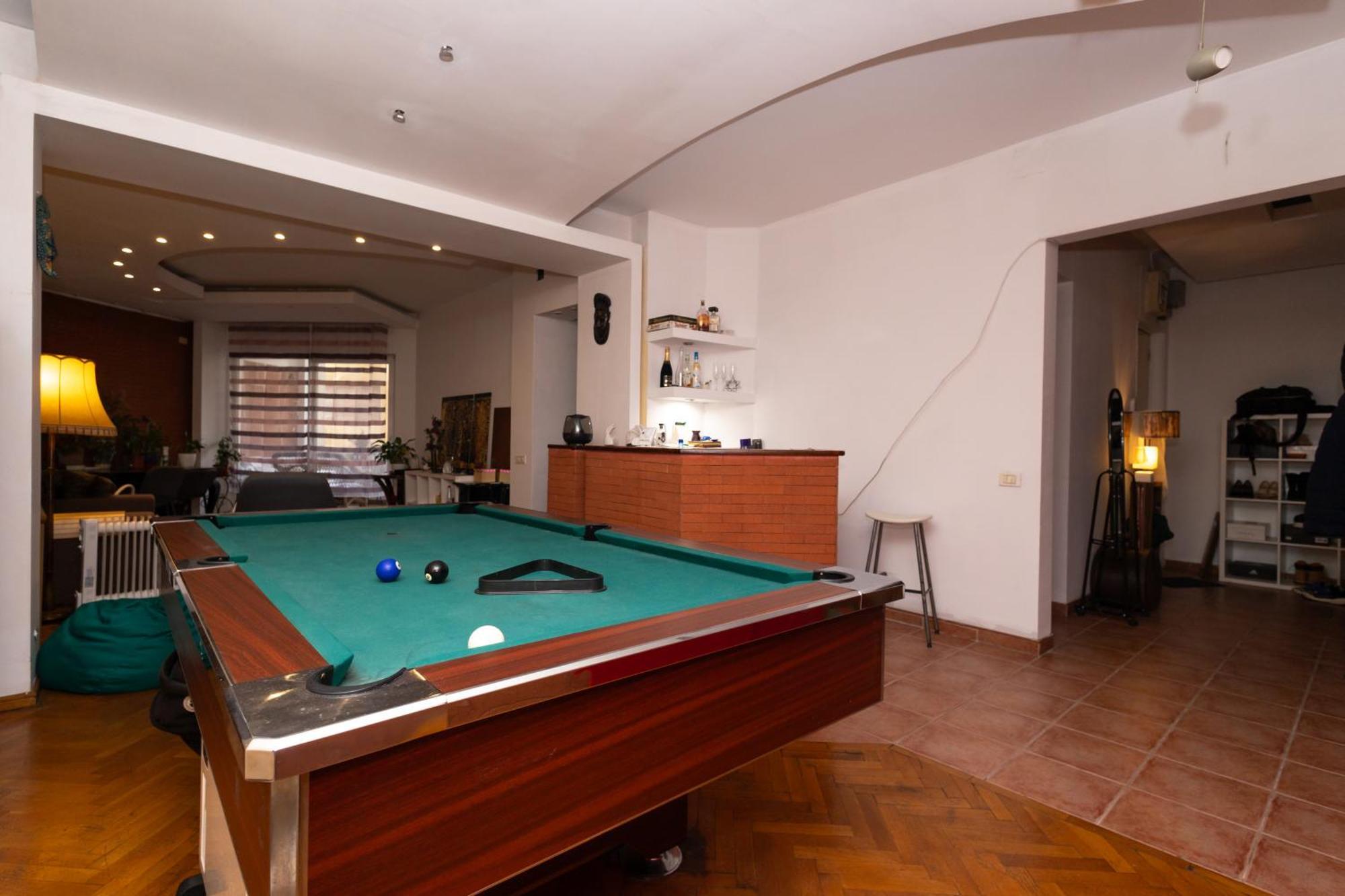 Shared Retro Vintage Luxury Apartment Bucureşti Ngoại thất bức ảnh
