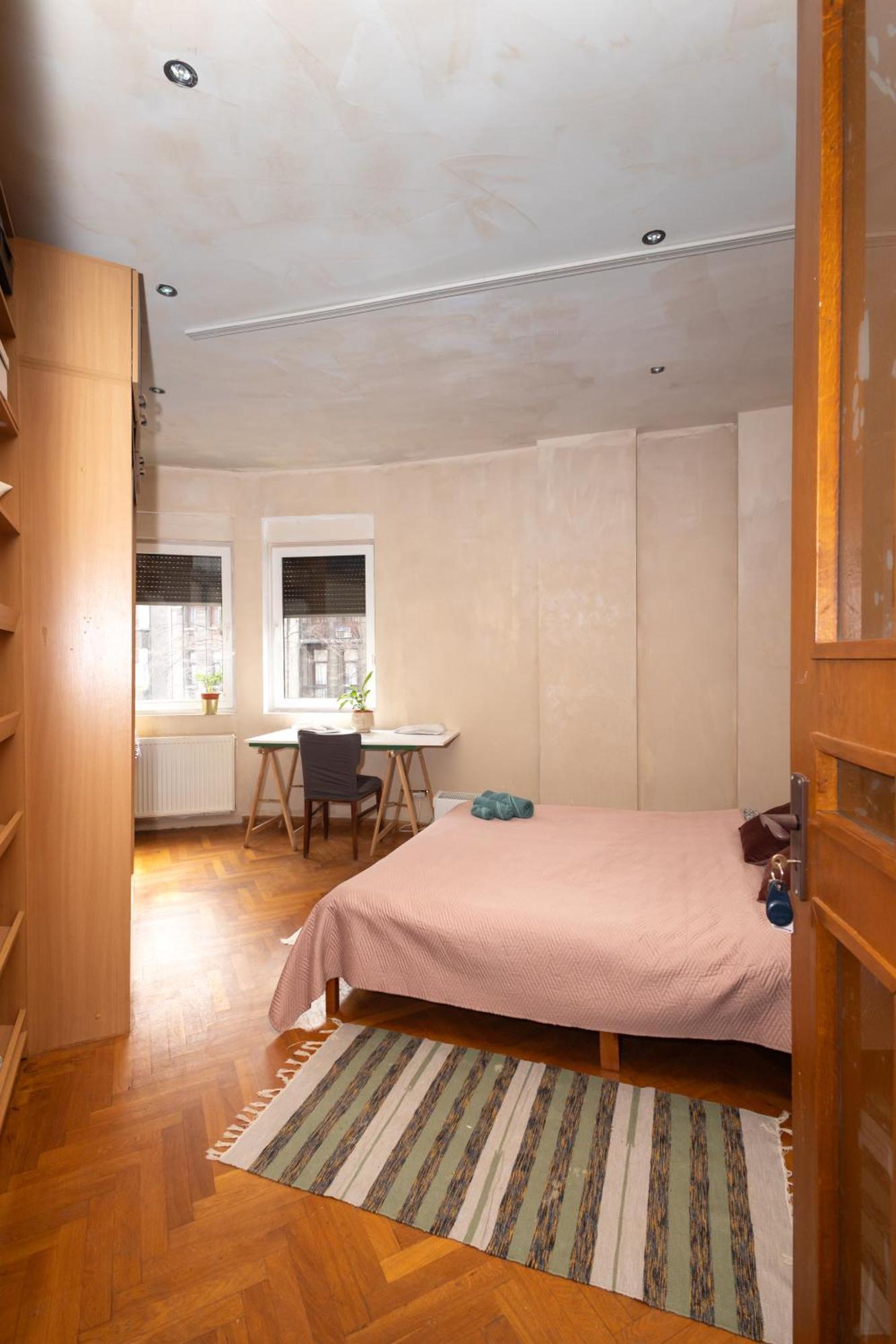 Shared Retro Vintage Luxury Apartment Bucureşti Ngoại thất bức ảnh