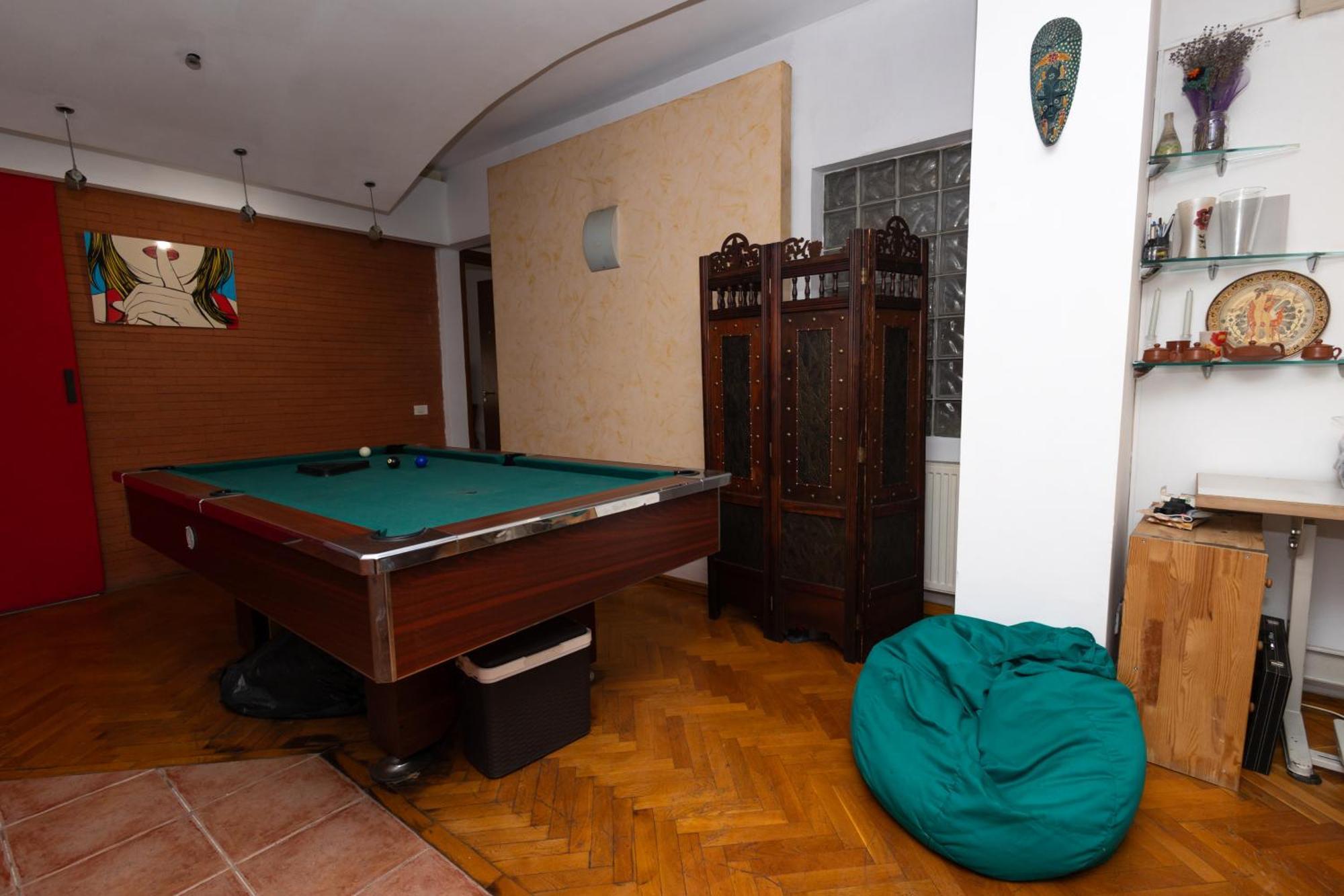 Shared Retro Vintage Luxury Apartment Bucureşti Ngoại thất bức ảnh