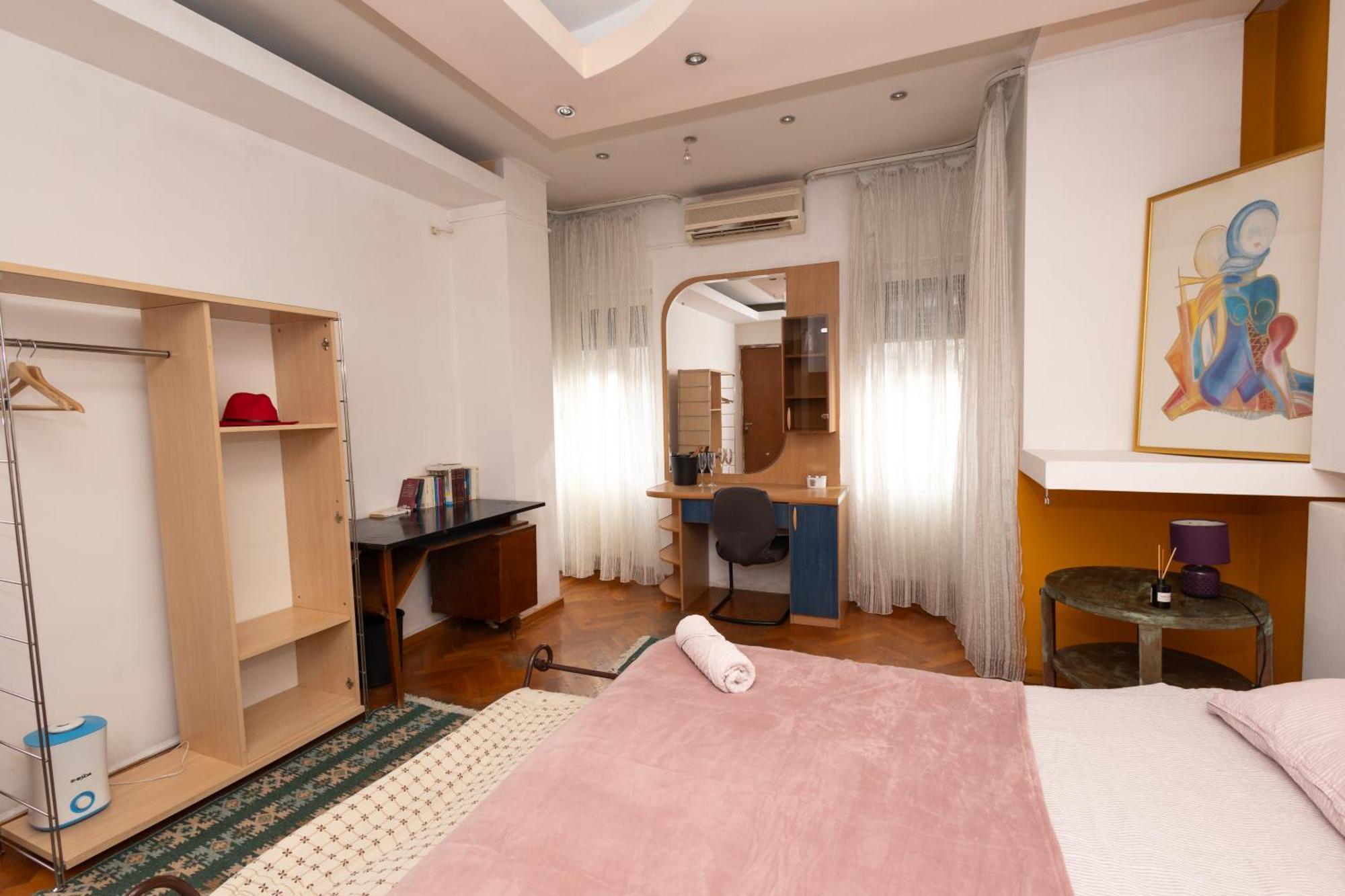 Shared Retro Vintage Luxury Apartment Bucureşti Ngoại thất bức ảnh